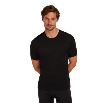 Icebreaker Underwear T-shirt 200 Oasis SS Crewe tight-fitting (Merino wool) black Men
